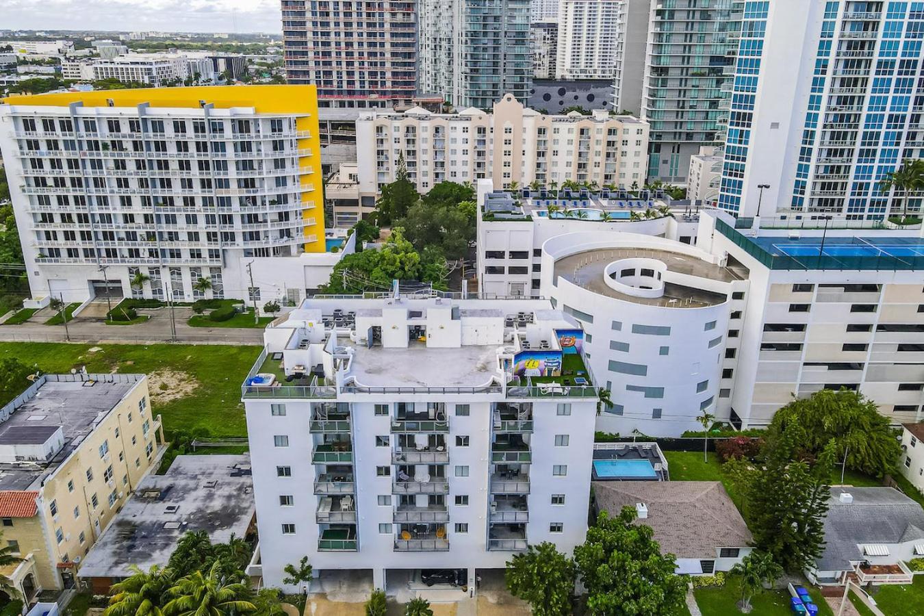 Subtle 2 Bed In Edgewater Near Downtown With Free Parking Apartment Miami Luaran gambar